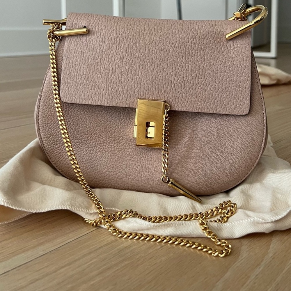 LACATTURA Lige Taupe Leather Crossbody - Picture 8 of 9